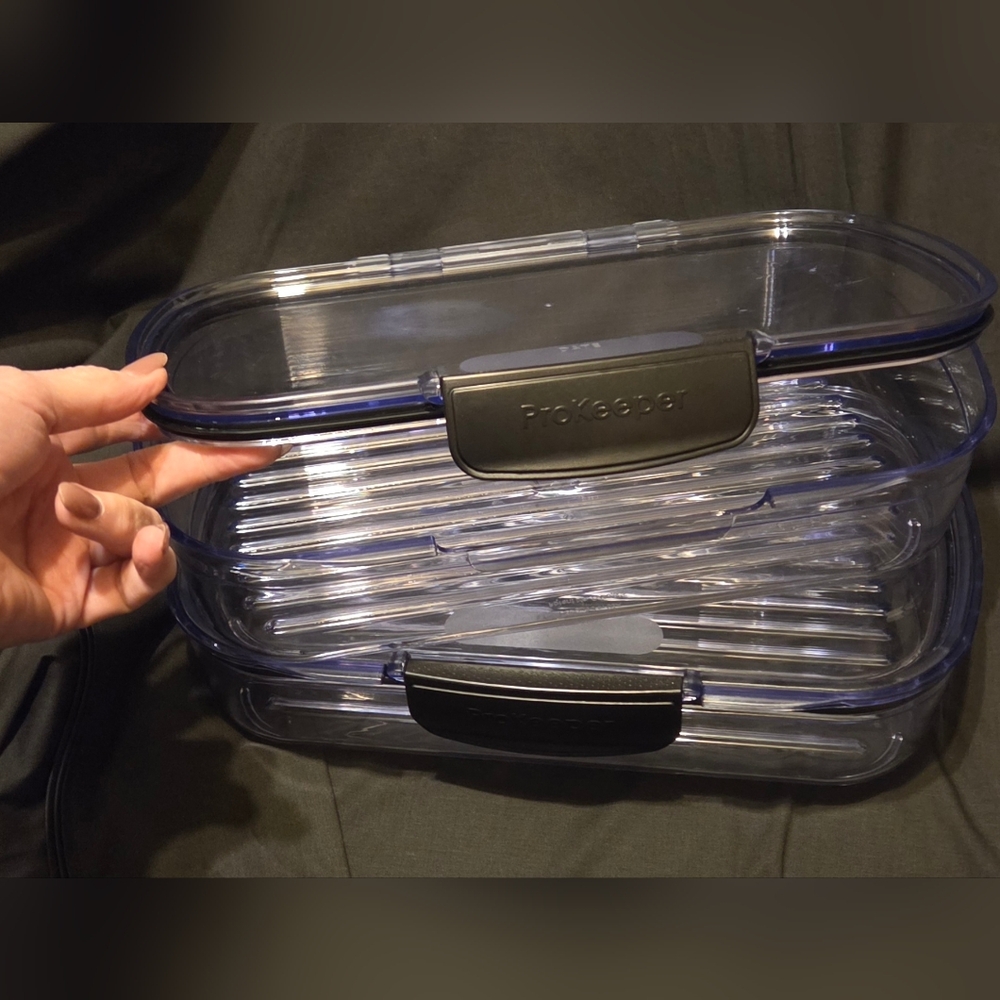 2- Progressive ProKeeper Plus Deli Container 7-cup capacity